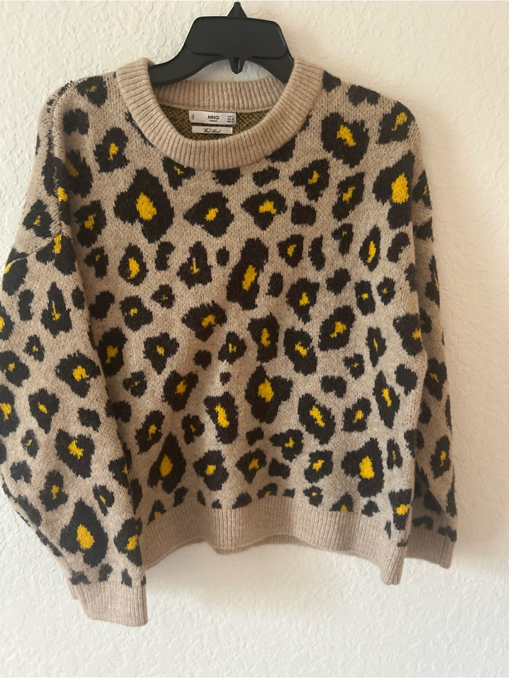 Ming Wang Beige Leopard Print Crewneck Sweater with Yellow Spots